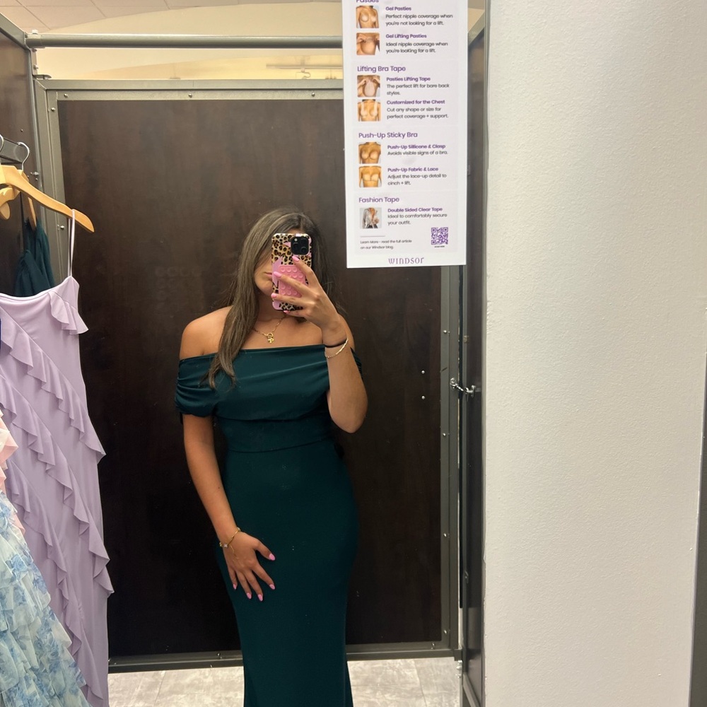Elegant Green Off-Shoulder Dress